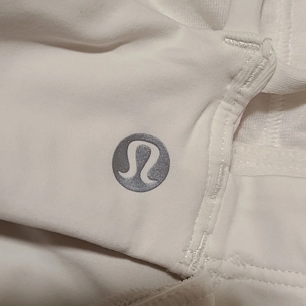 Lululemon white tank size 6 - Picture 5 of 5